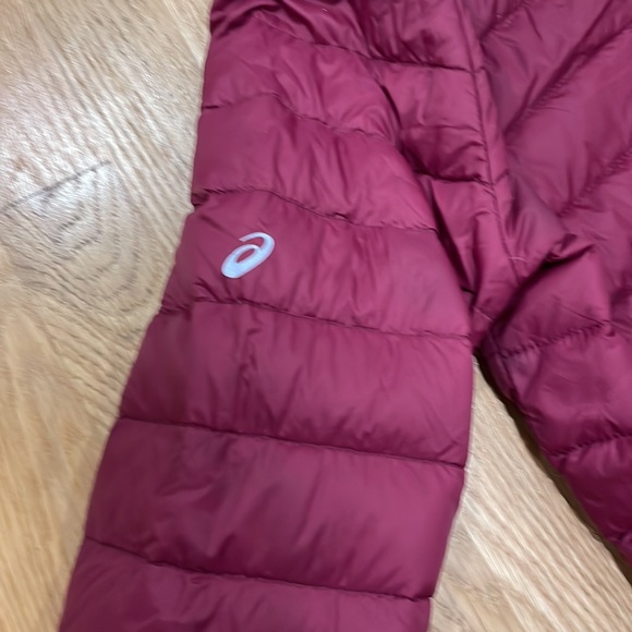 ASICS Down filled puffer jacket - Picture 5 of 5